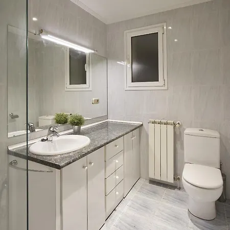 Always Easy I Larroca Apartman