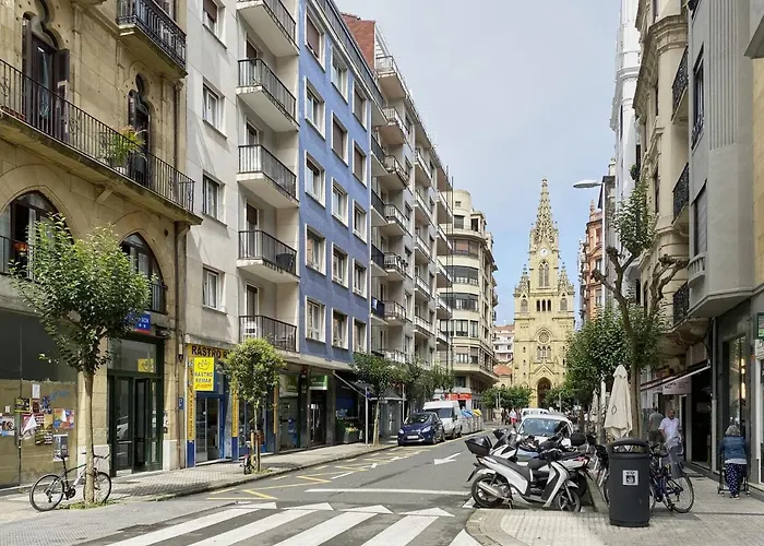 Always Easy I Larroca *