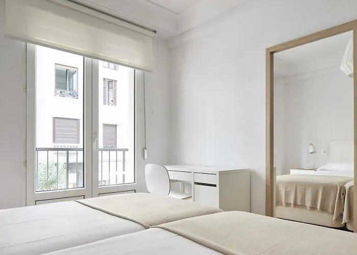 Always Easy I Larroca Apartment